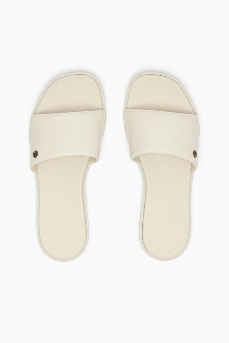 NWT! Reef Sunny Arrianah Cushion Comfort Slides - Size 9 (MSRP $65)